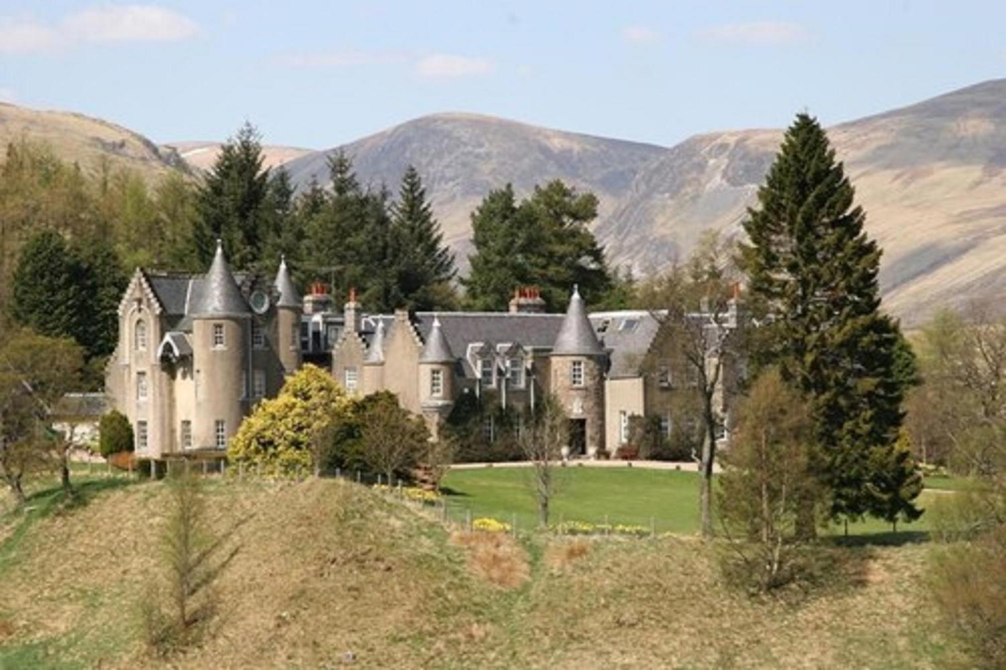 Dalmunzie Castle Hotel Glenshee Exteriér fotografie